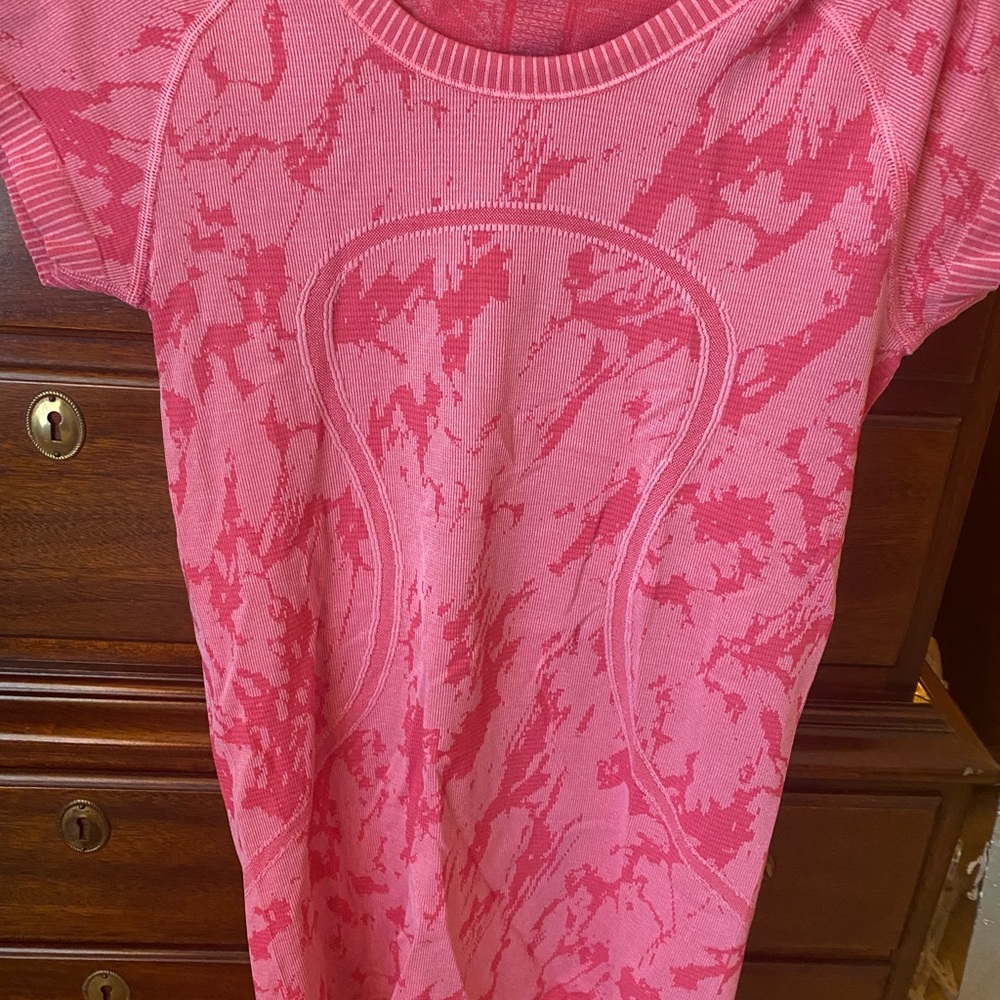 Lululemon swiftly tech tee